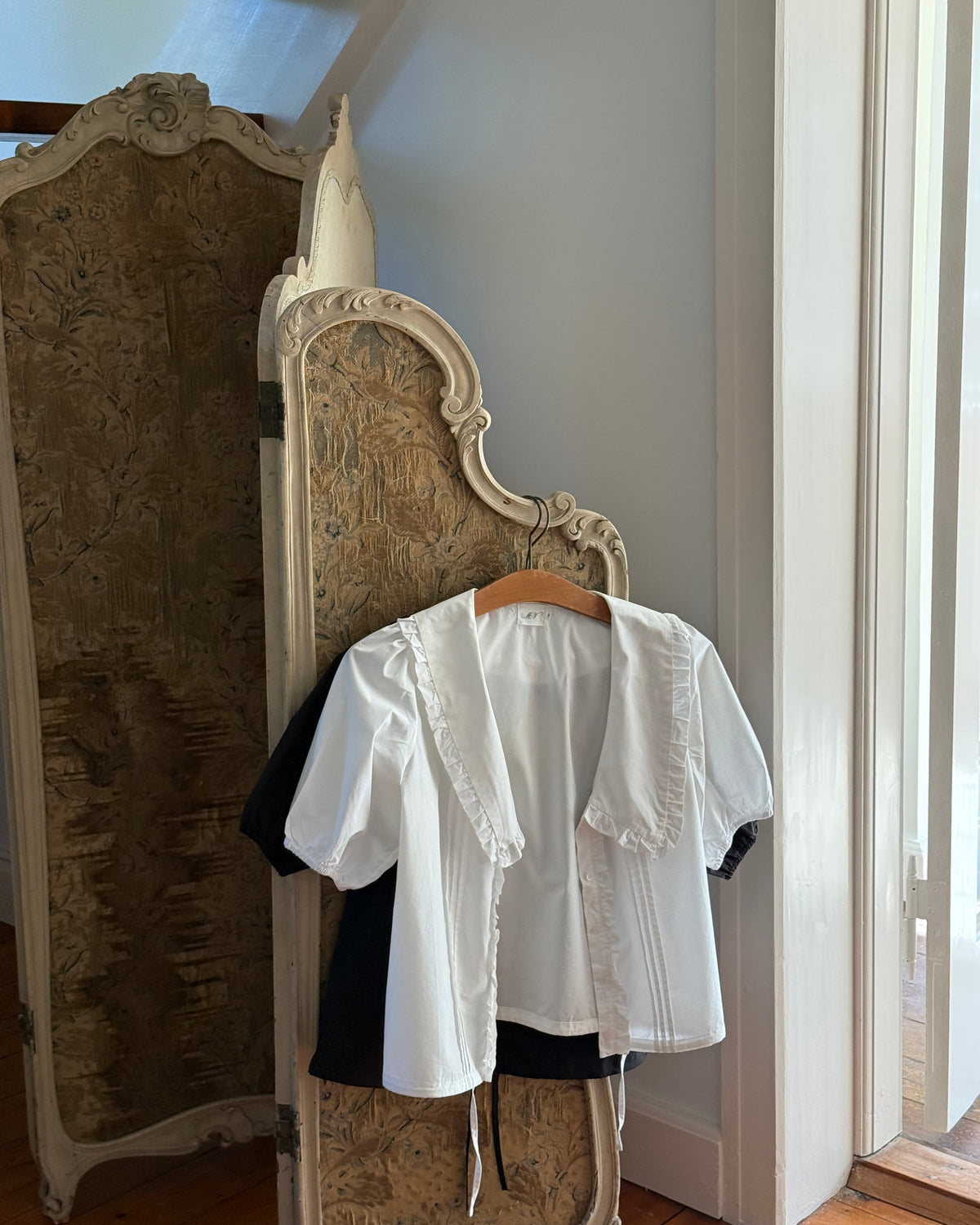 Blusen – Black